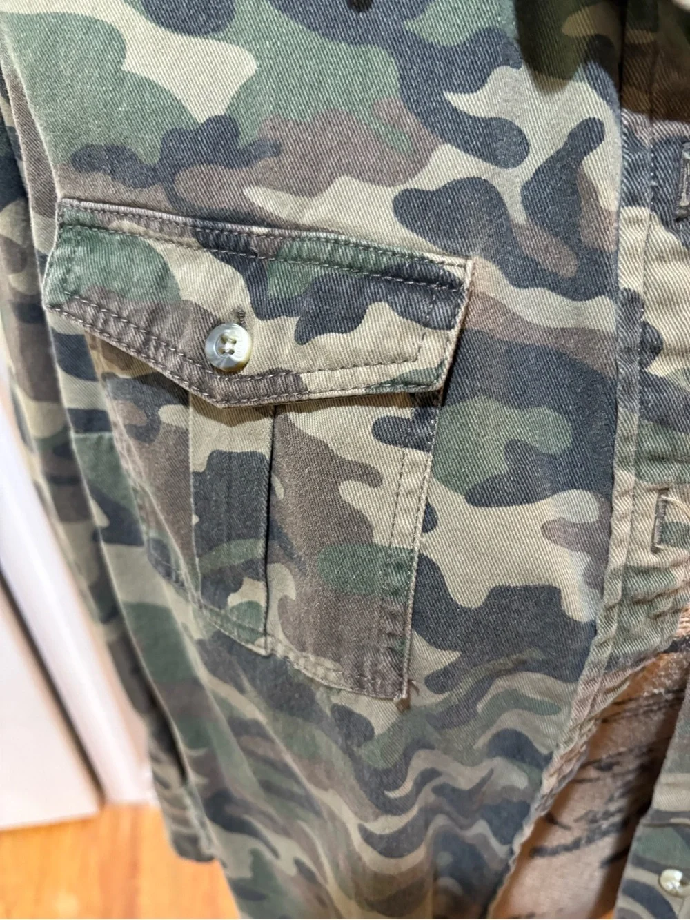 ▪️Thread & Supply Camo Button Down Shirt